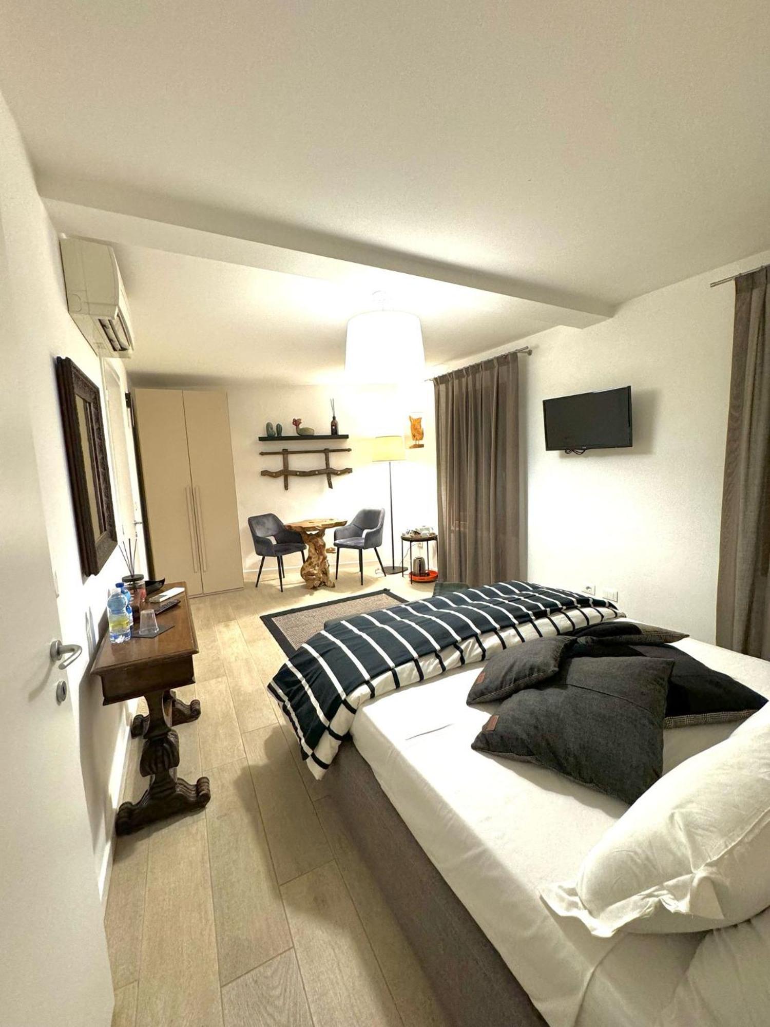 Fortuny Bed and breakfast 2*